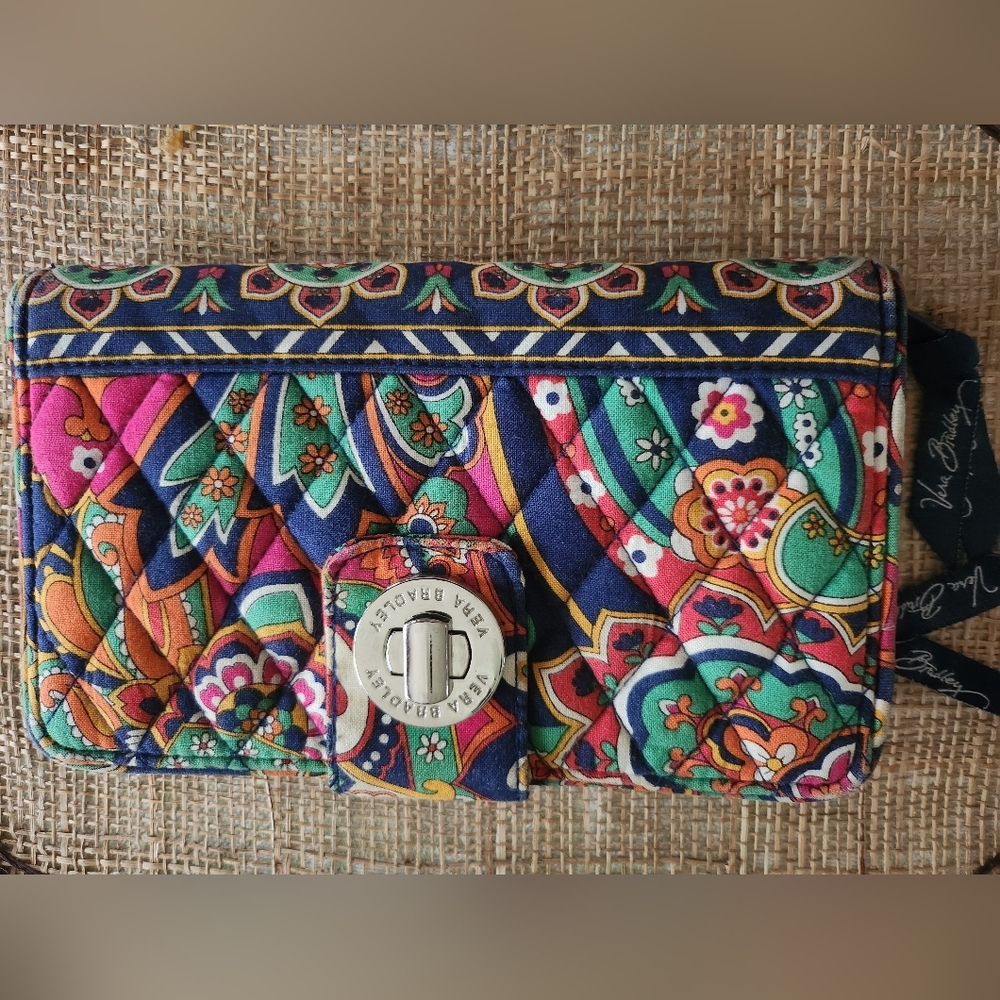 Vera Bradley Wallet - Picture 5 of 9